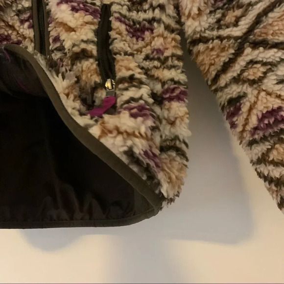 Patagonia Retro X Hooded Zip Up Jacket - Picture 4 of 11